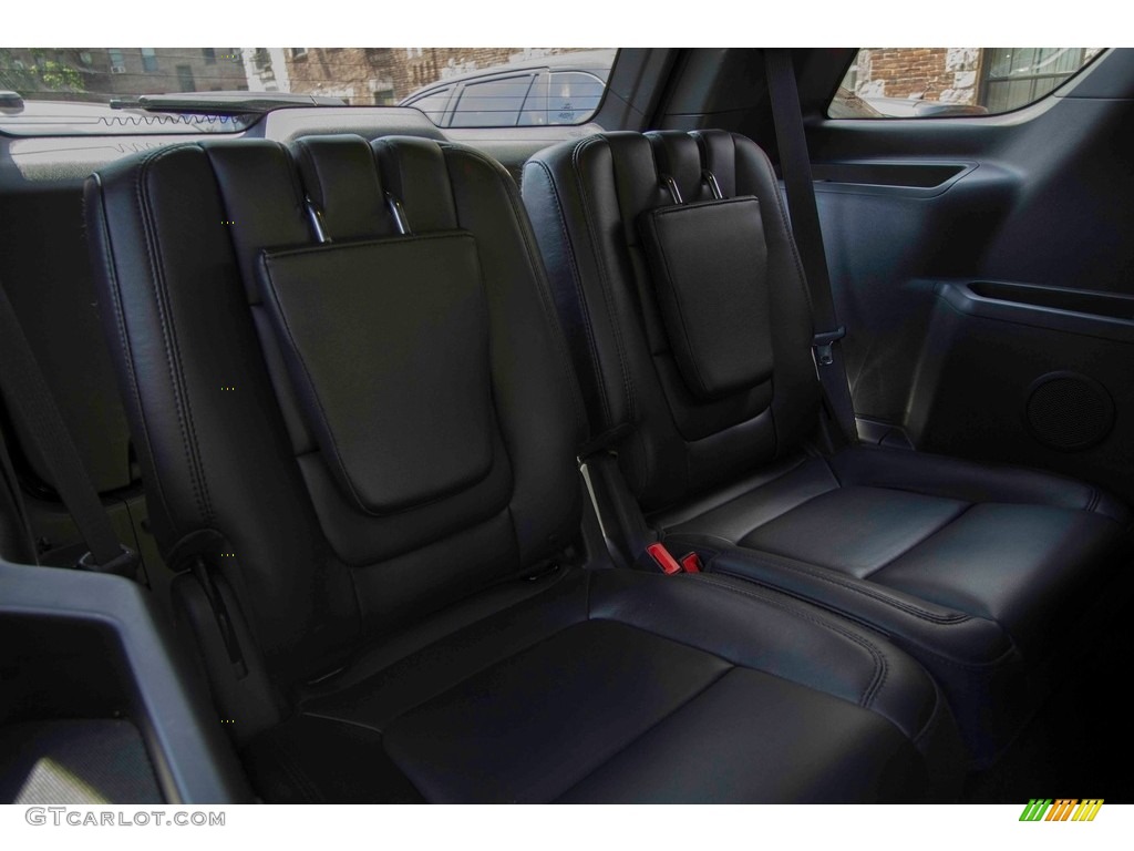 2014 Explorer XLT 4WD - Tuxedo Black / Charcoal Black photo #30