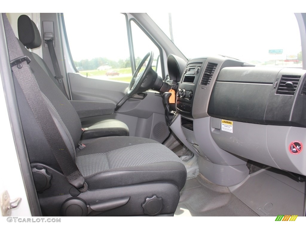 2012 Sprinter 2500 Cargo Van - Arctic White / Lima Black Fabric photo #10