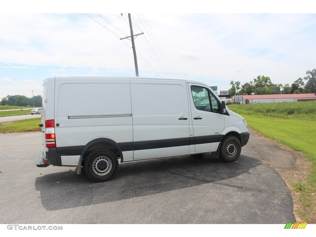 2012 Sprinter 2500 Cargo Van - Arctic White / Lima Black Fabric photo #18