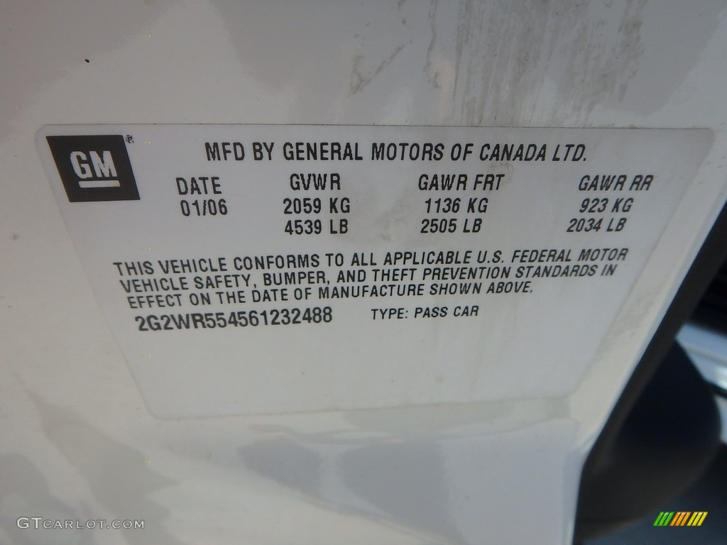 2006 Grand Prix GT Sedan - Ivory White / Ebony photo #24
