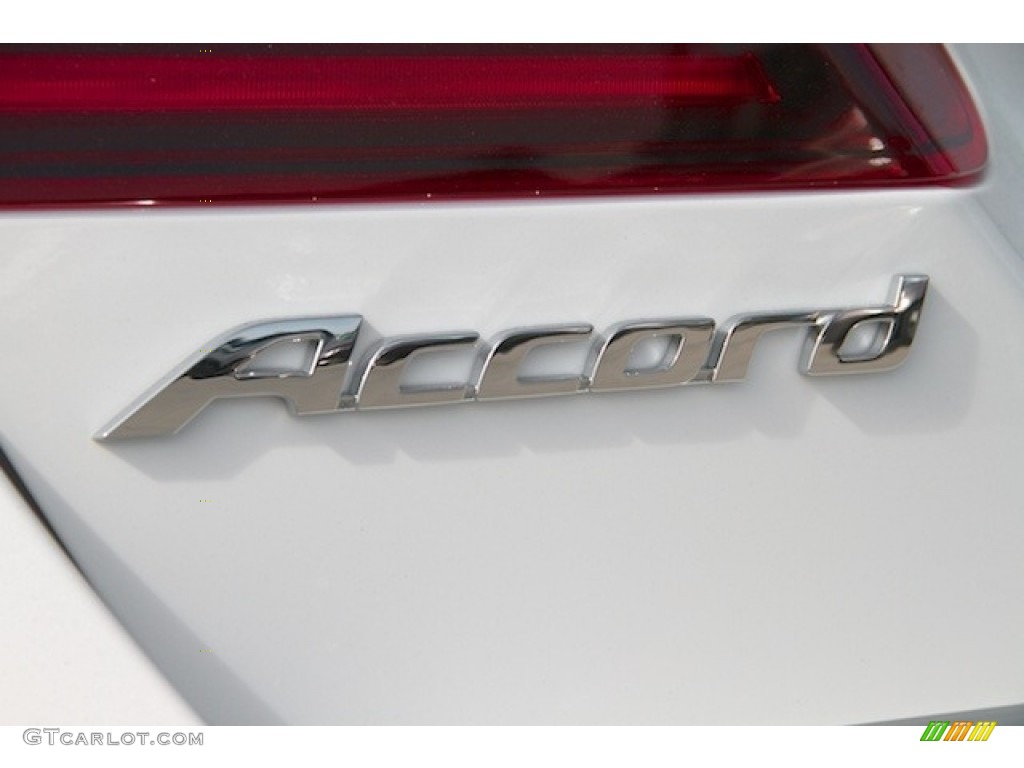 2017 Honda Accord EX-L Sedan Marks and Logos Photo #115344158