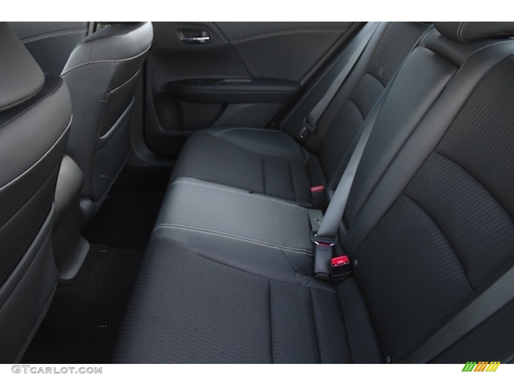 2017 Honda Accord Sport Sedan Rear Seat Photo #115348052