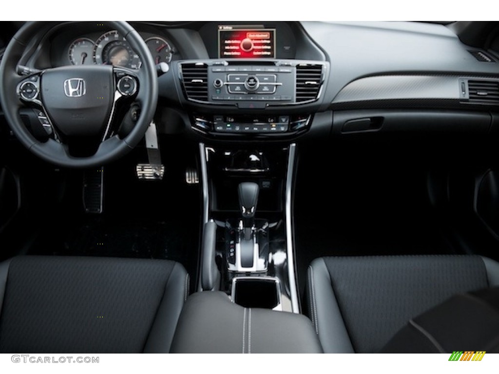 2017 Honda Accord Sport Sedan Dashboard Photos