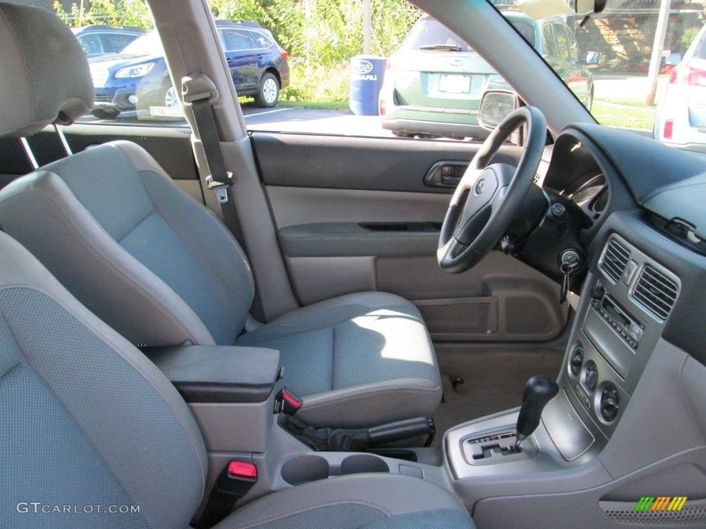 2005 Forester 2.5 X - Crystal Gray Metallic / Gray photo #16