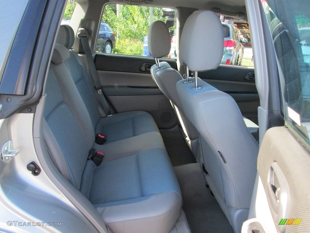 2005 Forester 2.5 X - Crystal Gray Metallic / Gray photo #18