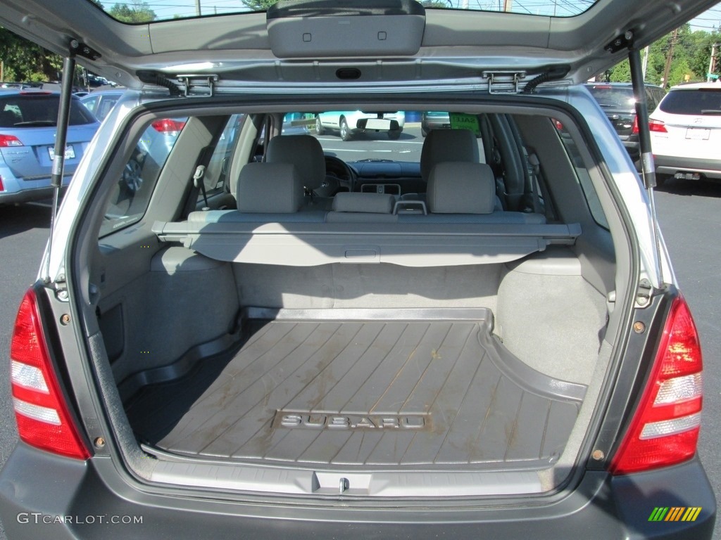 2005 Forester 2.5 X - Crystal Gray Metallic / Gray photo #19