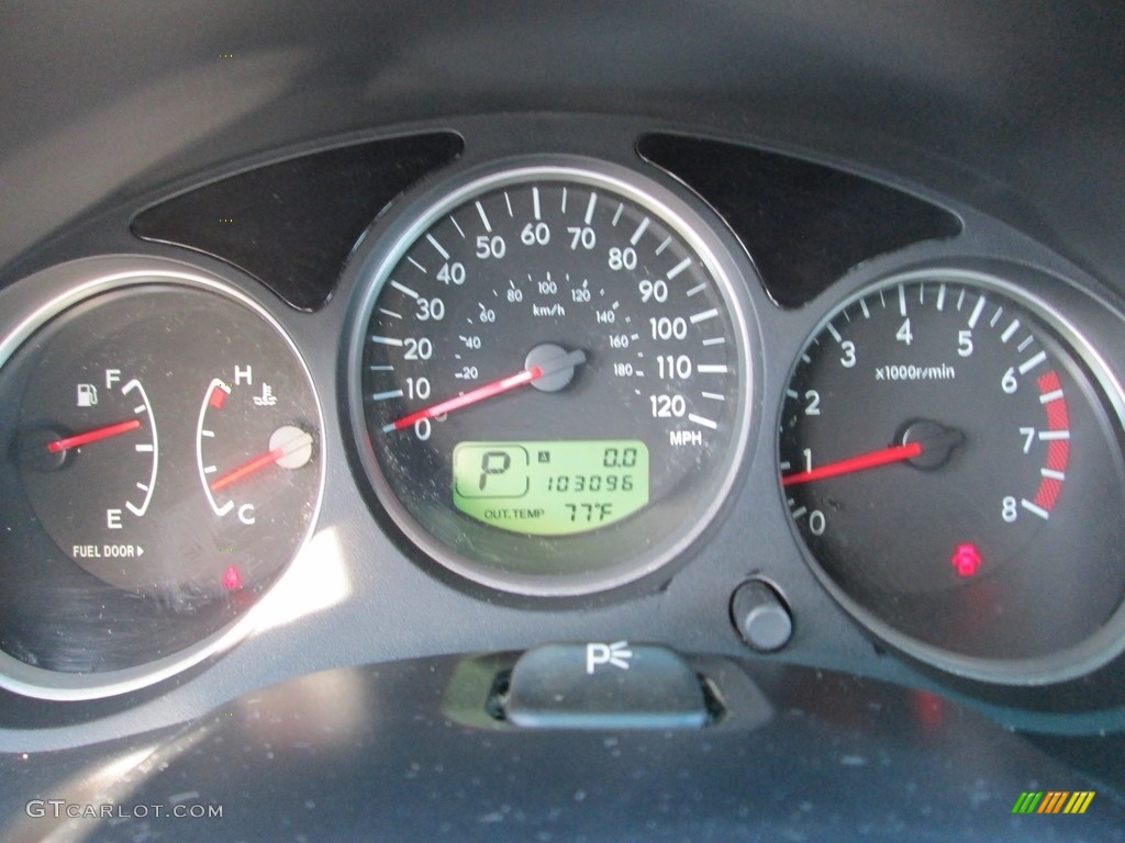 2005 Forester 2.5 X - Crystal Gray Metallic / Gray photo #26