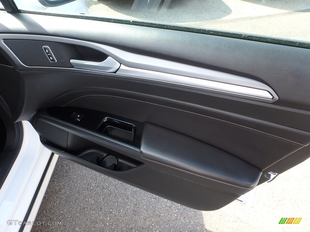 2013 Fusion Titanium - White Platinum Metallic Tri-coat / Charcoal Black photo #12