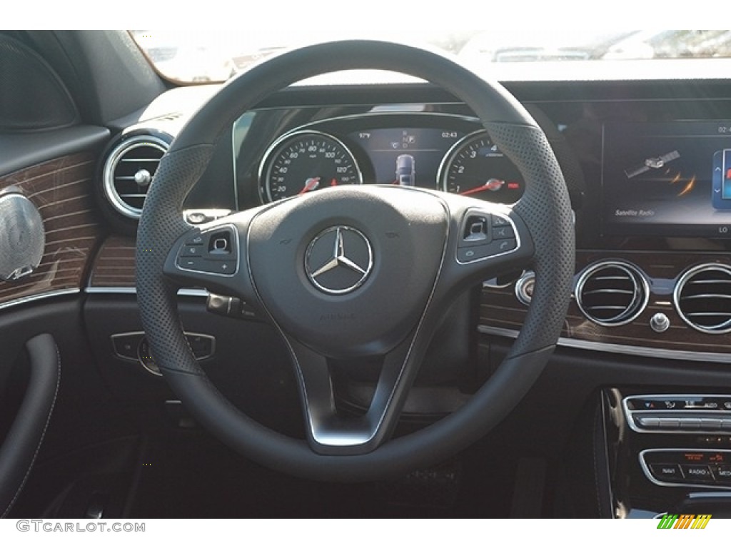 2017 E 300 4Matic Sedan - Selenite Grey Metallic / Black photo #7