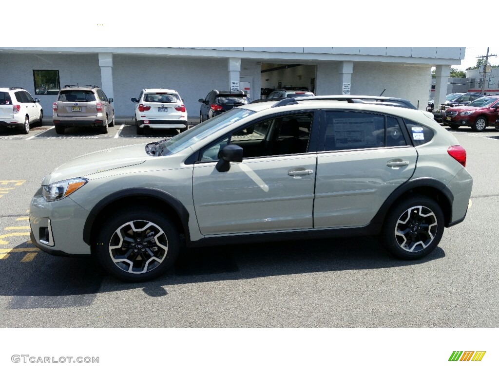 2016 Crosstrek 2.0i - Desert Khaki / Black photo #3