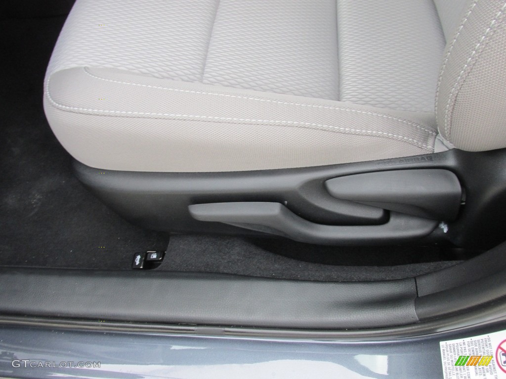 2016 Corolla LE Plus - Slate Metallic / Ash photo #23