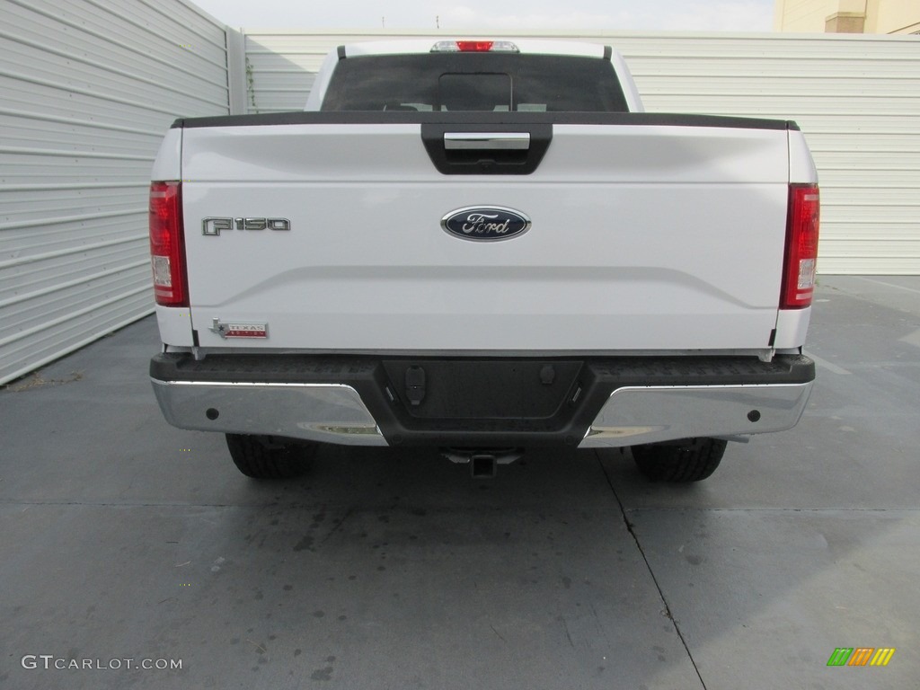2016 F150 XLT SuperCrew 4x4 - Oxford White / Medium Earth Gray photo #5