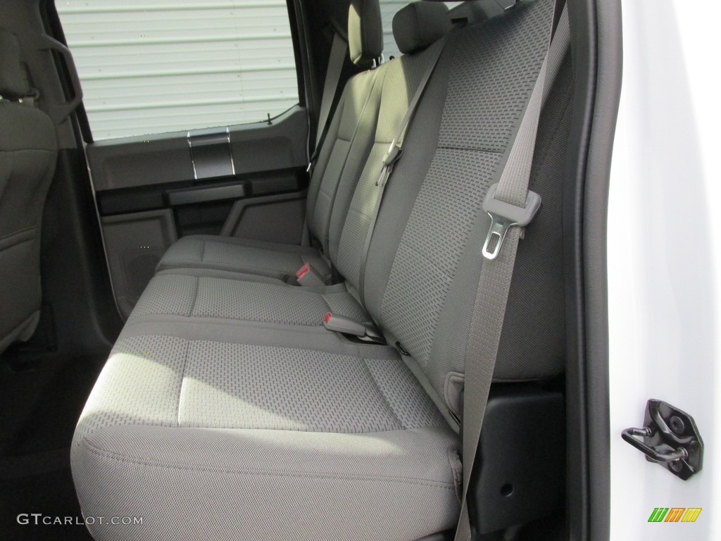 2016 F150 XLT SuperCrew 4x4 - Oxford White / Medium Earth Gray photo #20