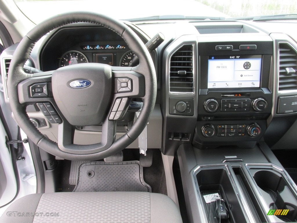 2016 F150 XLT SuperCrew 4x4 - Oxford White / Medium Earth Gray photo #25