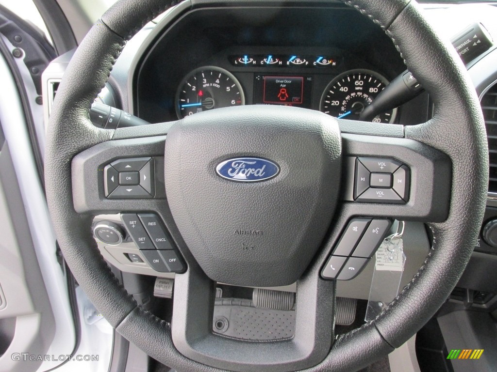 2016 F150 XLT SuperCrew 4x4 - Oxford White / Medium Earth Gray photo #32