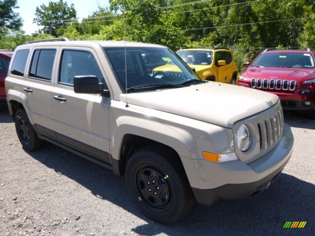 Mojave Sand 2017 Jeep Patriot Sport 4x4 Exterior Photo #115378338