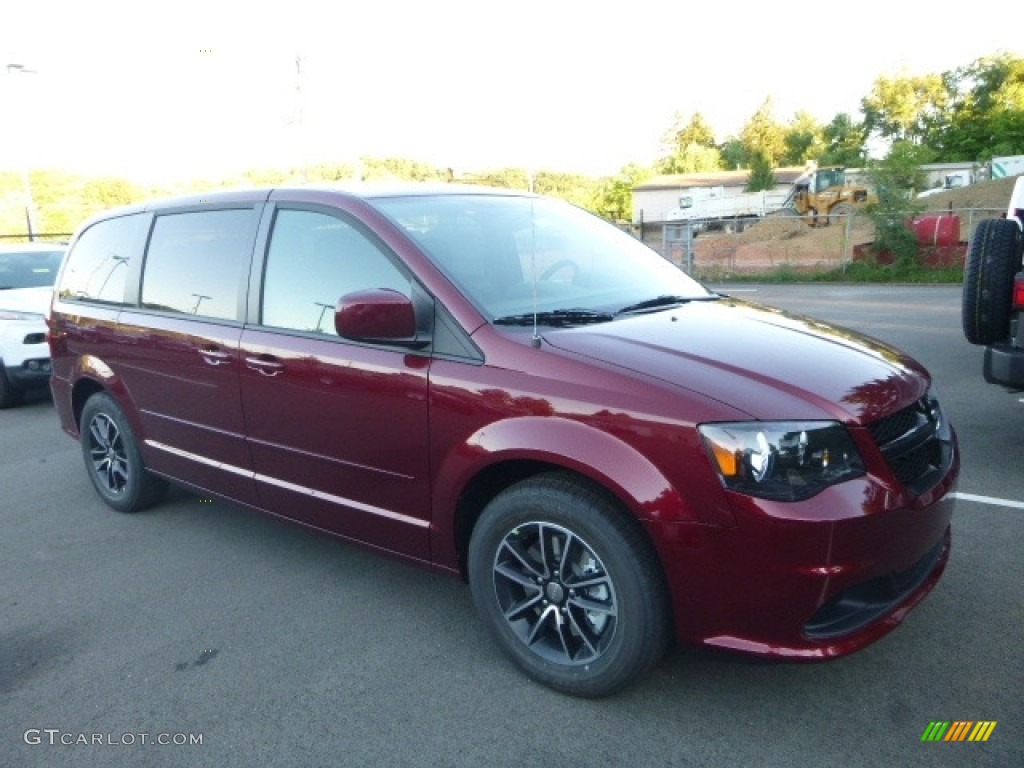 Octane Red 2017 Dodge Grand Caravan SE Exterior Photo #115382955