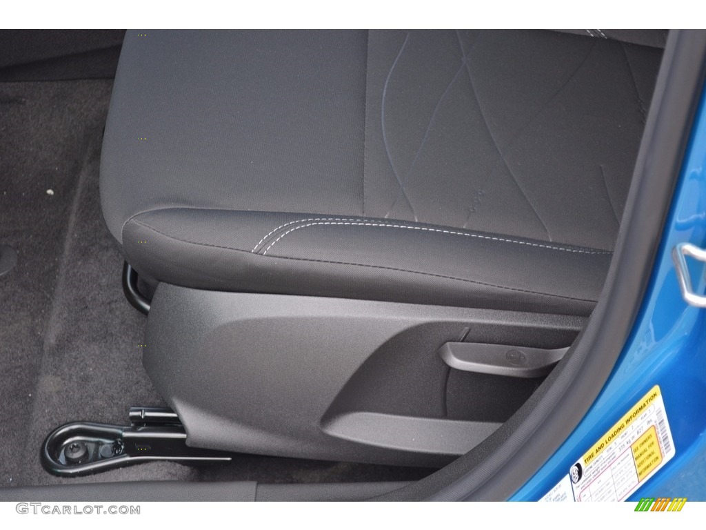 2016 Fiesta SE Sedan - Blue Candy Metallic / Charcoal Black photo #18