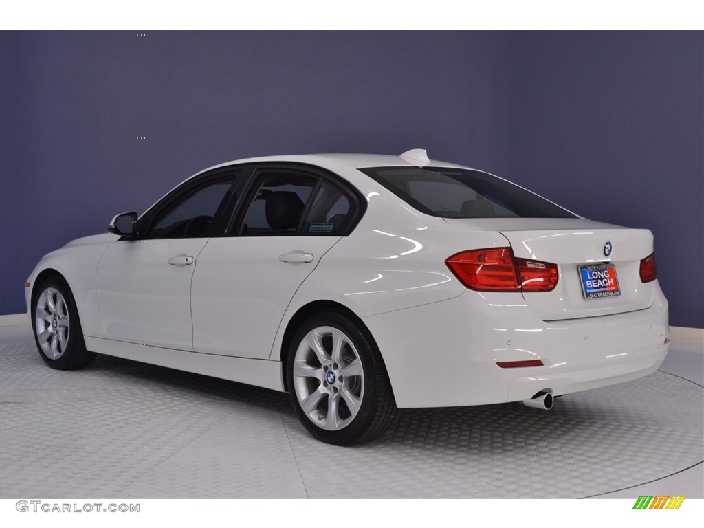 2017 3 Series 320i Sedan - Alpine White / Black photo #4