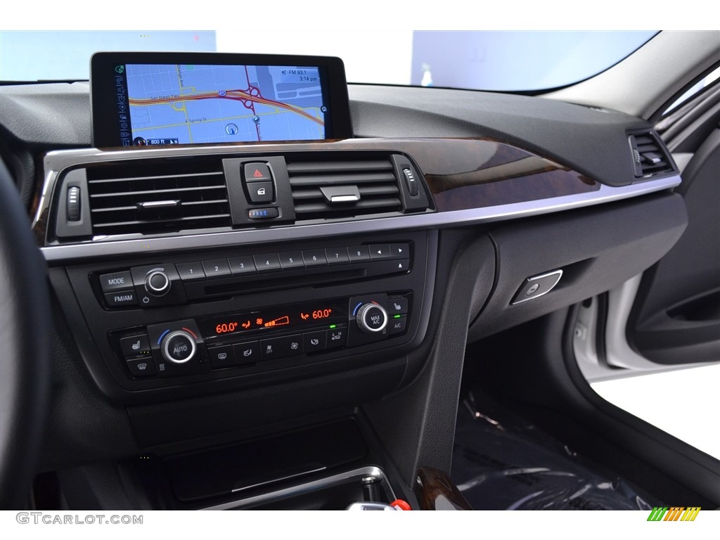 2017 3 Series 320i Sedan - Alpine White / Black photo #9