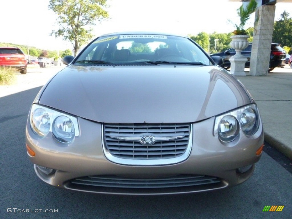 2000 300 M Sedan - Champagne Pearl / Camel/Tan photo #9