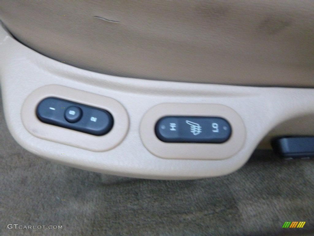 2000 300 M Sedan - Champagne Pearl / Camel/Tan photo #16