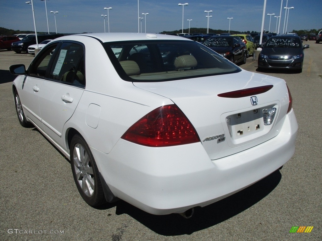 2007 Accord EX-L V6 Sedan - Taffeta White / Ivory photo #16