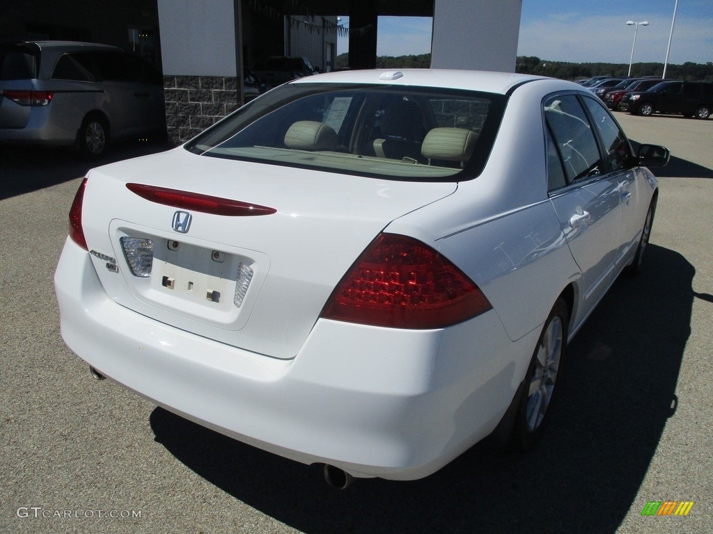 2007 Accord EX-L V6 Sedan - Taffeta White / Ivory photo #17