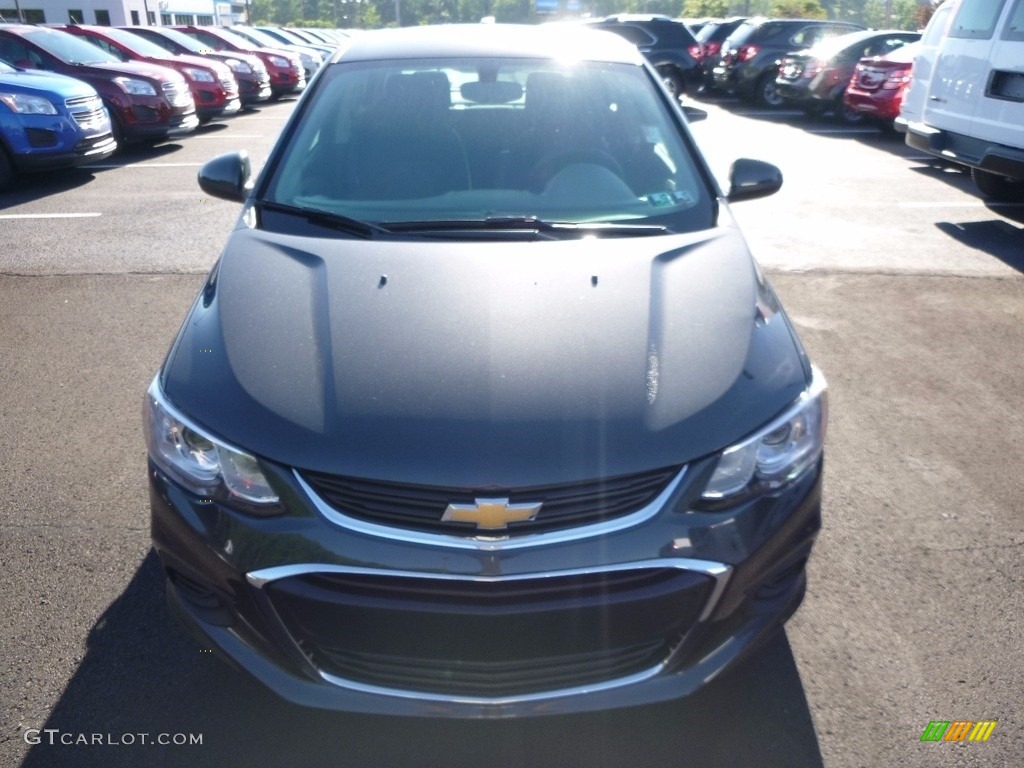 2017 Sonic LT Sedan - Nightfall Gray Metallic / Jet Black/Dark Titanium photo #2