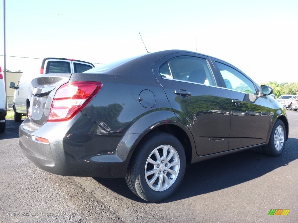 2017 Sonic LT Sedan - Nightfall Gray Metallic / Jet Black/Dark Titanium photo #6