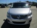 2011 Mercury Silver Metallic Volkswagen Routan SE  photo #19