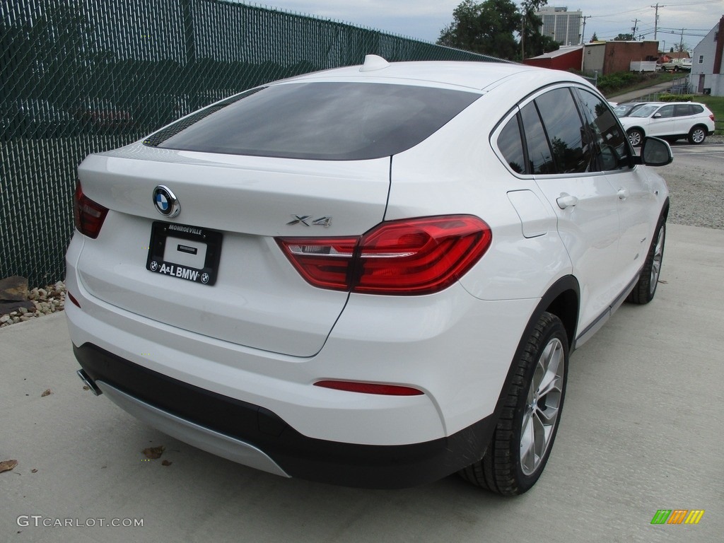 2017 X4 xDrive28i - Alpine White / Beige/Black photo #4