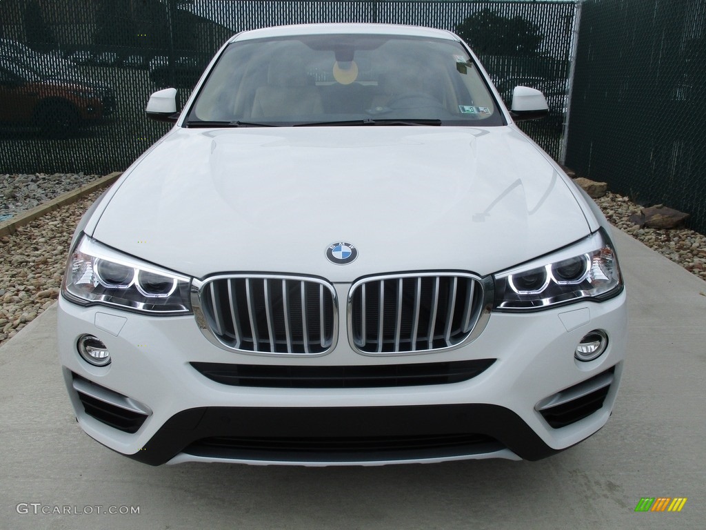 2017 X4 xDrive28i - Alpine White / Beige/Black photo #6