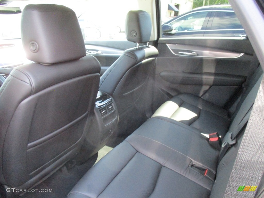 2017 Cadillac XT5 Premium Luxury AWD Rear Seat Photo #115405257