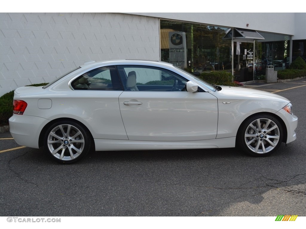 2013 1 Series 135i Coupe - Alpine White / Black photo #2