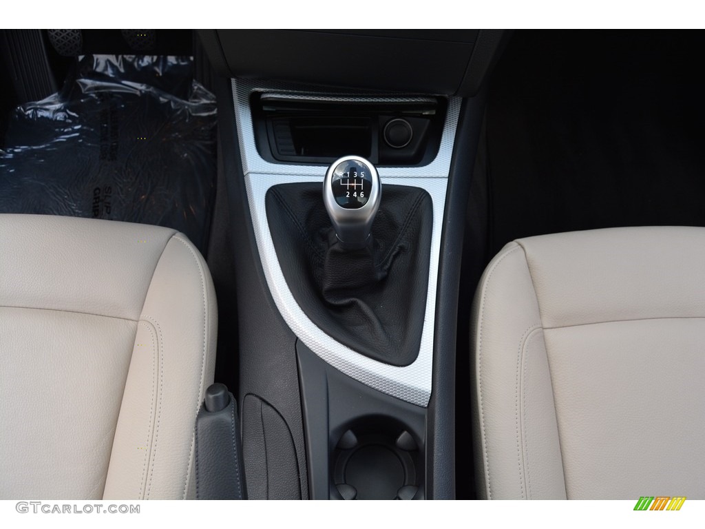 2013 1 Series 135i Coupe - Alpine White / Black photo #17
