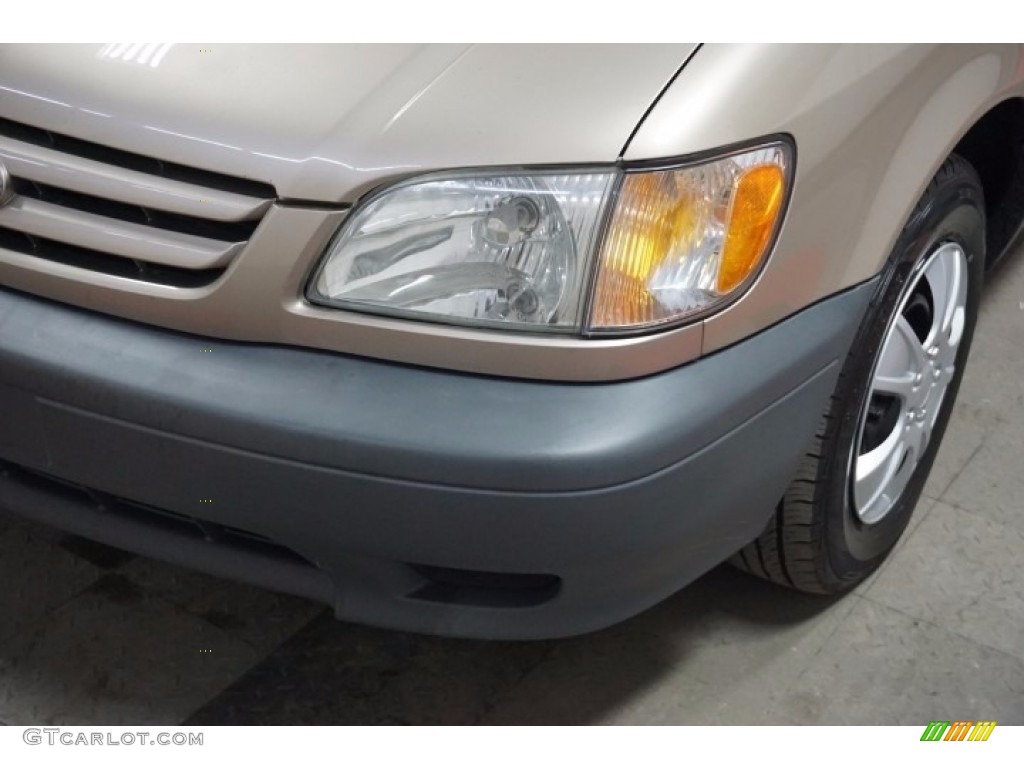 2002 Sienna CE - Desert Sand Mica / Gray photo #49