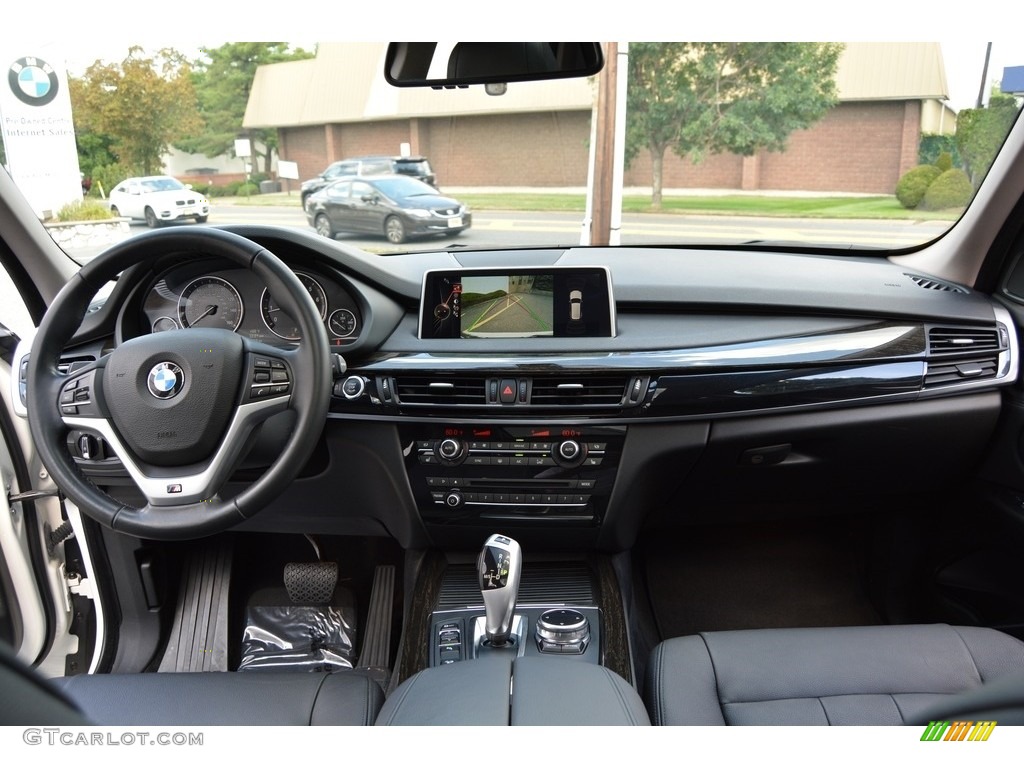2014 X5 xDrive35i - Alpine White / Black photo #15
