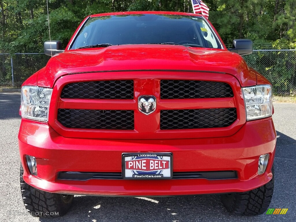2014 1500 Express Crew Cab 4x4 - Flame Red / Black/Diesel Gray photo #2