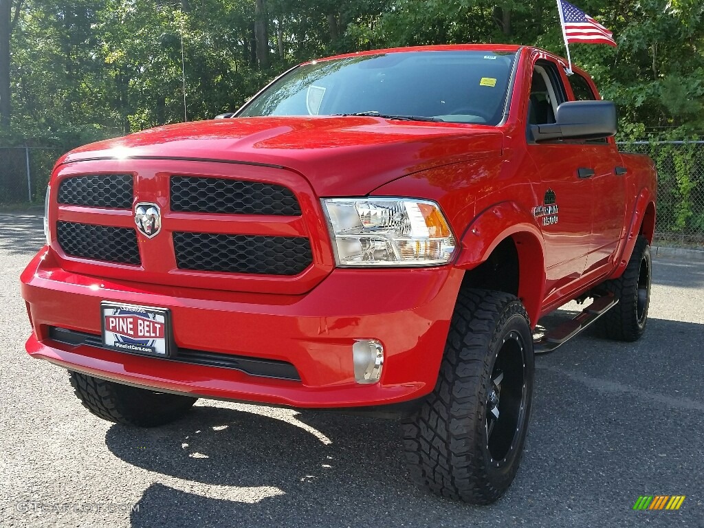 2014 1500 Express Crew Cab 4x4 - Flame Red / Black/Diesel Gray photo #3