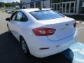 Summit White - Cruze LS Photo No. 4