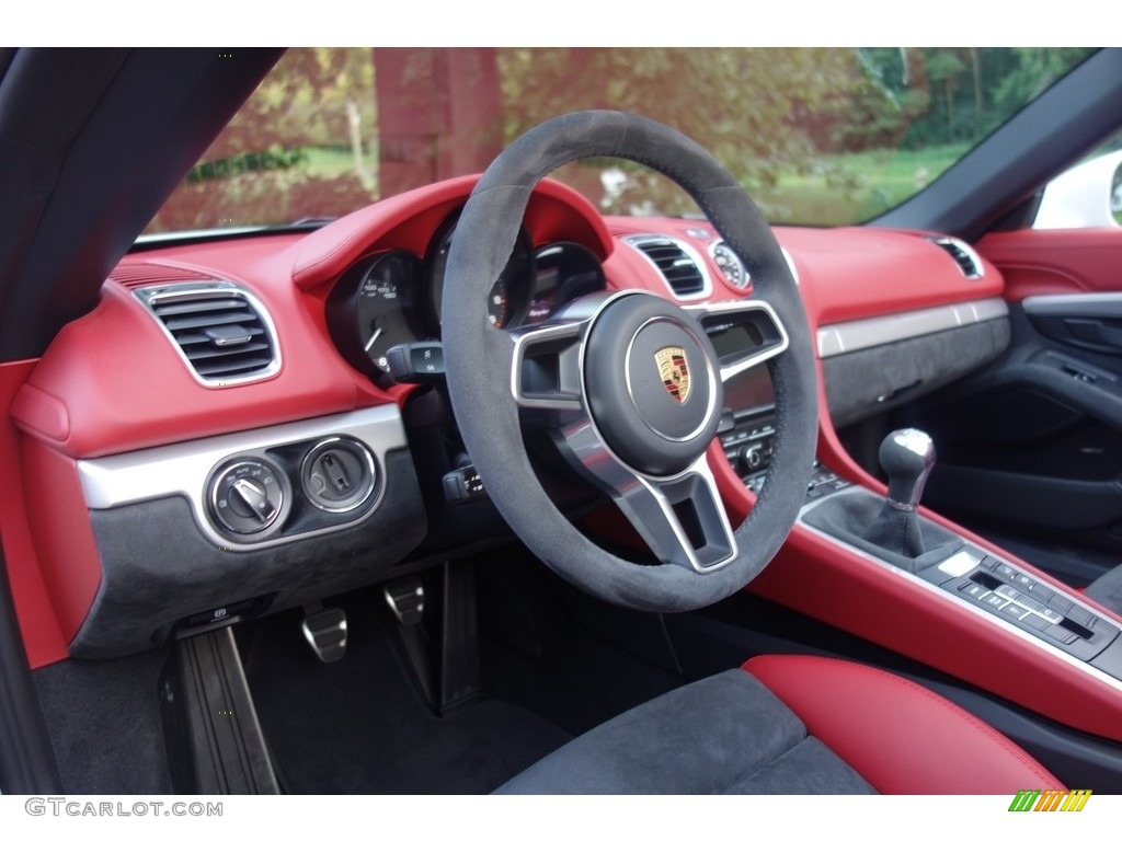 2016 Porsche Boxster Spyder Steering Wheel Photos