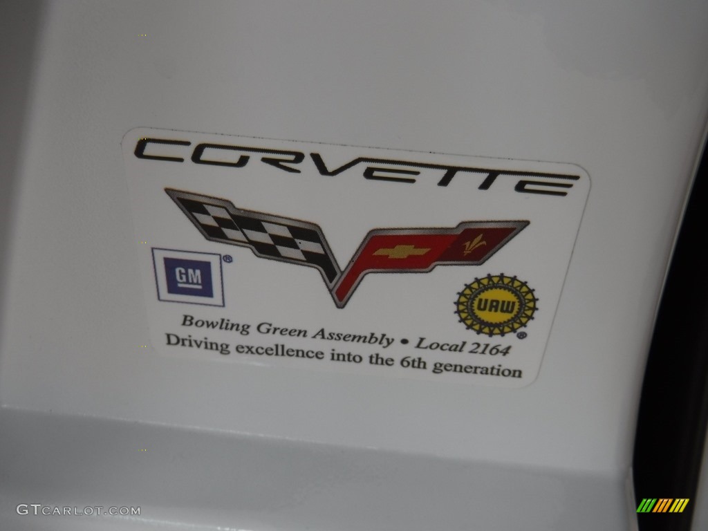 2013 Corvette 427 Convertible Collector Edition - Arctic White/60th Anniversary Pearl Silver Blue Stripes / Diamond Blue/60th Anniversary Design Package photo #47