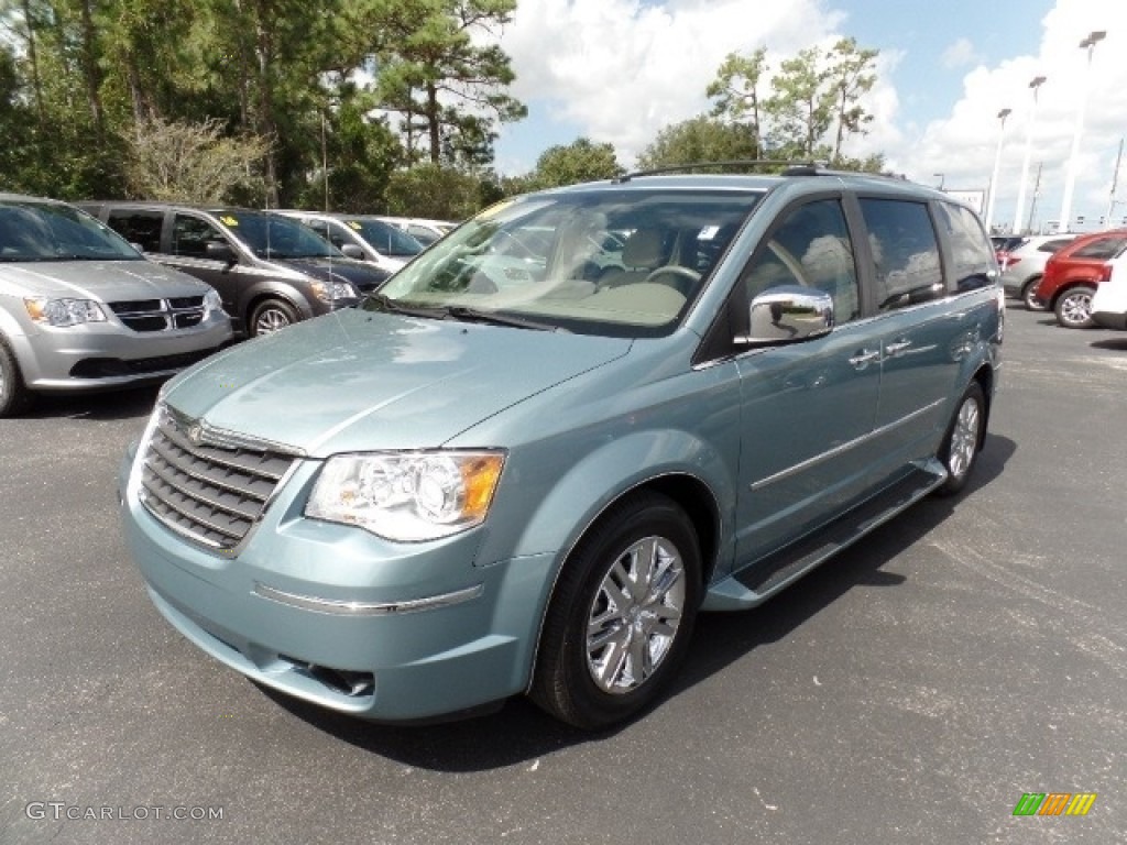 2010 Clearwater Blue Pearl Chrysler Town Country Limited