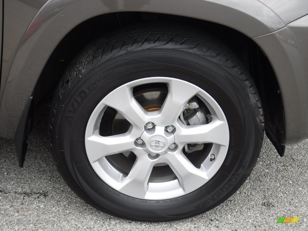 2009 Toyota RAV4 Limited V6 4WD Wheel Photos