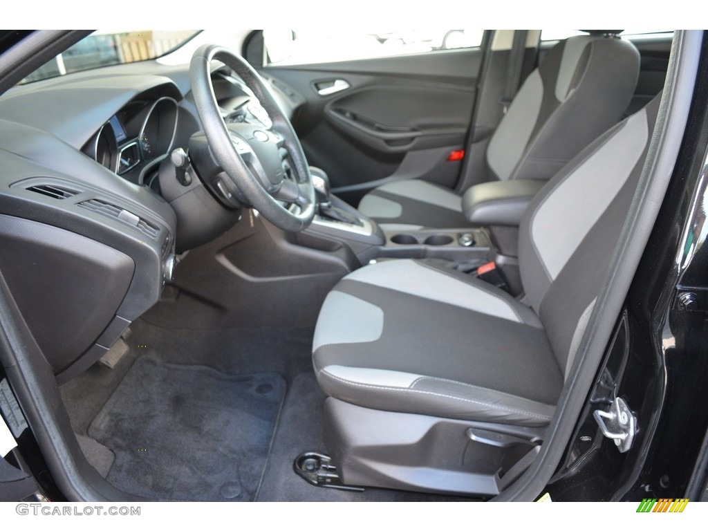 2014 Focus SE Hatchback - Tuxedo Black / Charcoal Black photo #9