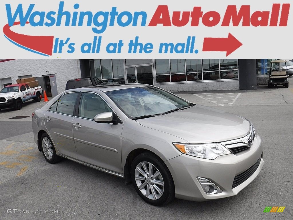 2014 Camry XLE - Creme Brulee Metallic / Ivory photo #1