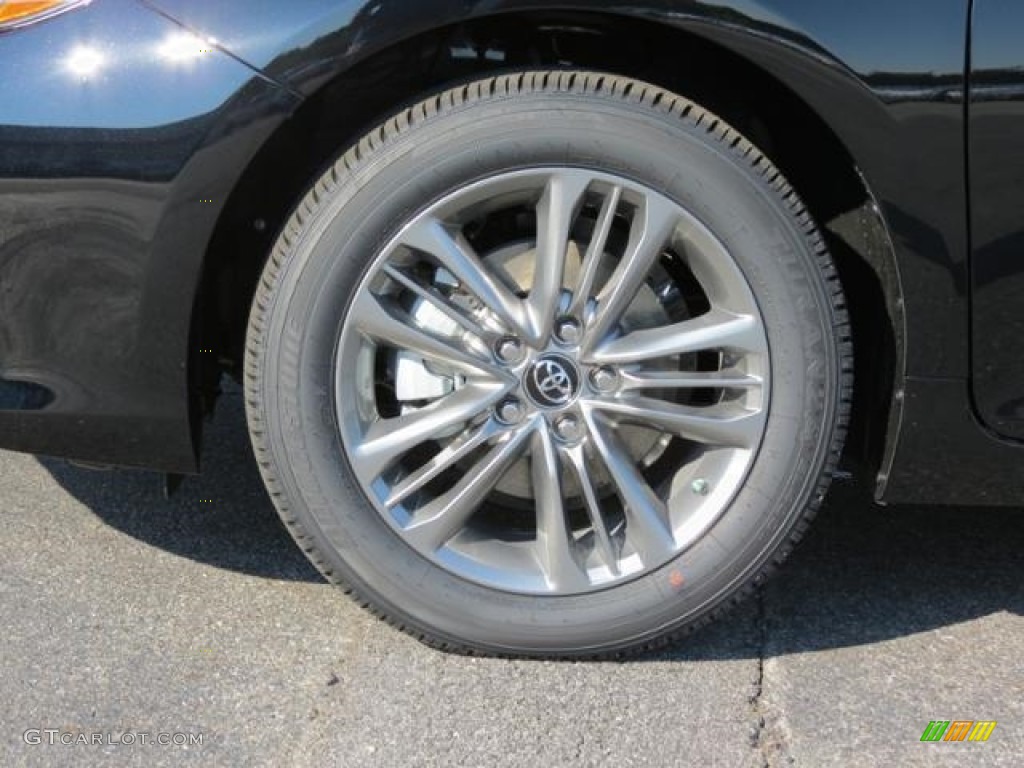 2017 Toyota Camry SE Wheel Photo #115432767