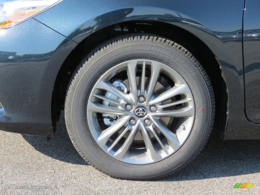 2017 Toyota Camry SE Wheel Photo #115435545