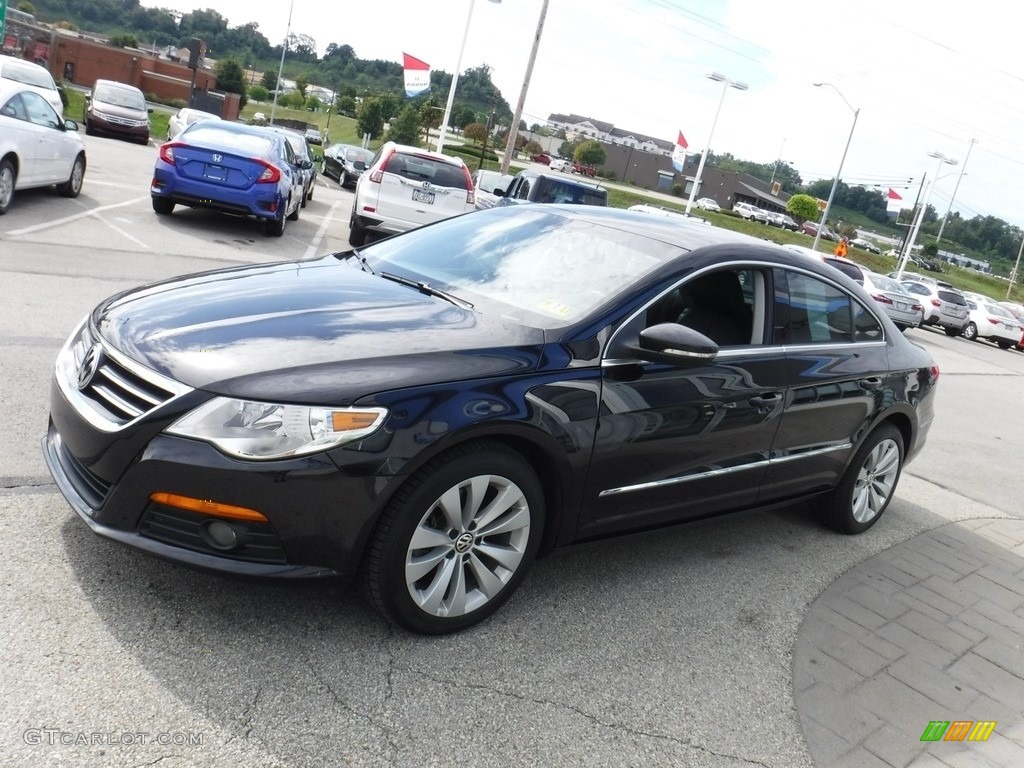 2010 CC Sport - Deep Black Metallic / Black photo #5